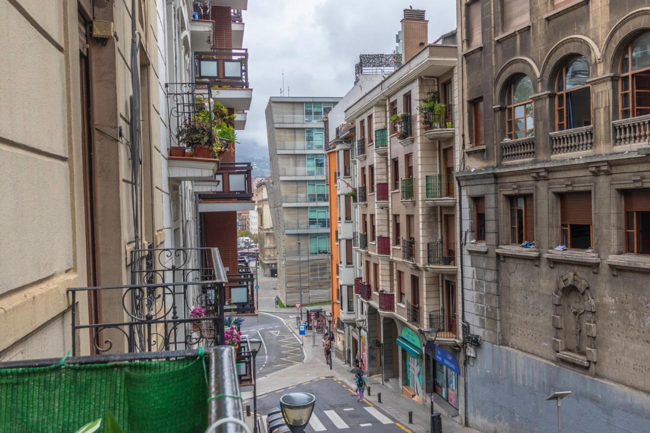Inar Centrico Apartamento Junto Ayuntamiento & Ria Bilbao Bagian luar foto